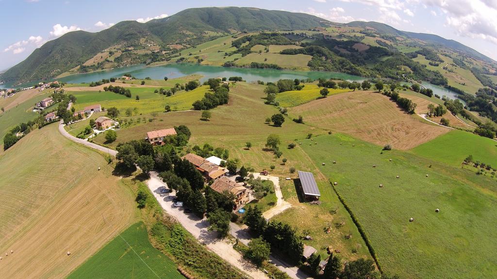 Agriturismo La Corte Sul Lago Cingoli Exterior foto